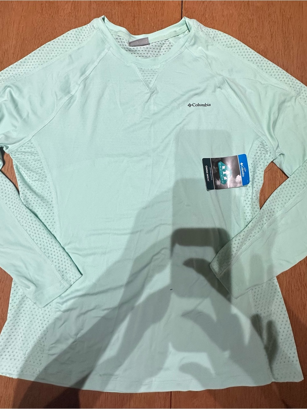 Columbia Women’s Light Mint Green Long-Sleeve Performance Tee